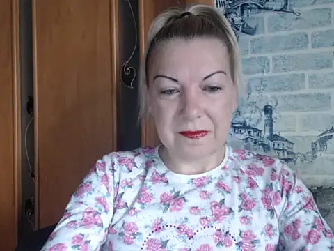 Snapshot of Lillia_Ray chatting on 05-14-26, 07:15 Lillia Ray online show from 05-14-26, 07:15