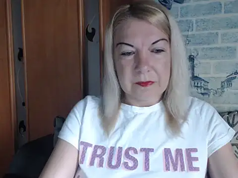 Snapshot of Lillia_Ray chatting on 06-04-26, 05:46 Lillia Ray online show from 06-04-26, 05:46