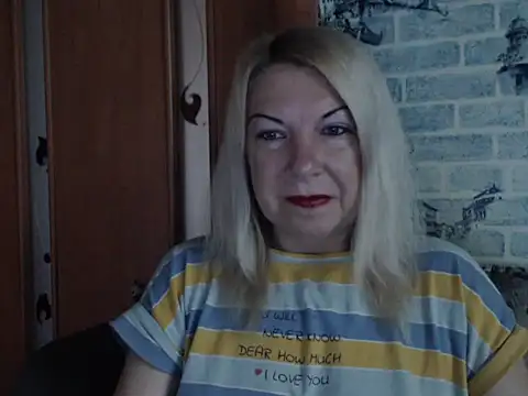Snapshot of Lillia_Ray chatting on 06-12-26, 05:17 Lillia Ray online show from 06-12-26, 05:17