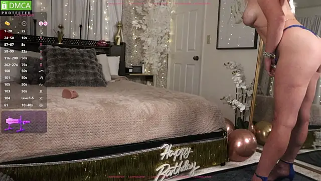 LoveMoScarlett online show from 10-16-25, 11:33