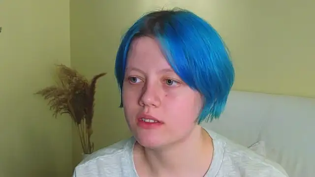 ErlineBeamer online show from 03-18-25, 04:37