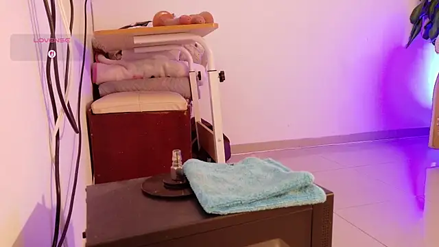 YuliethPetite online show from 07-13-26, 11:24