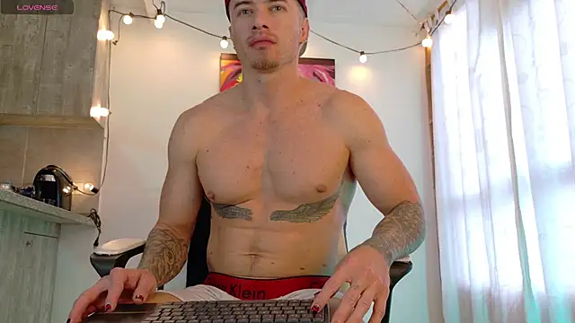 Ryannblue07 online show from 10-21-25, 08:53