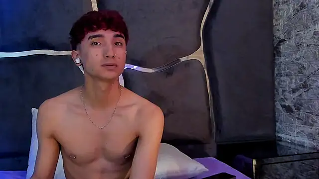 LauryAndNarem69 online show from 03-22-25, 03:09