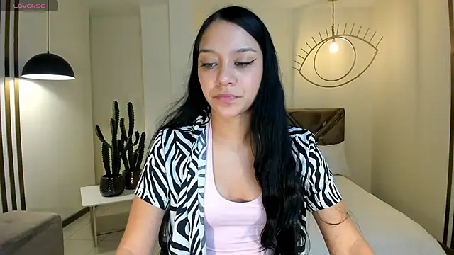 AmaliaCrus online show from 10-20-25, 08:20