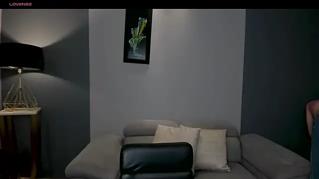 MaiaCollins online show from 04-19-26, 11:51