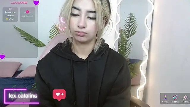 Malory tay1 online show from 09-21-25, 11:45