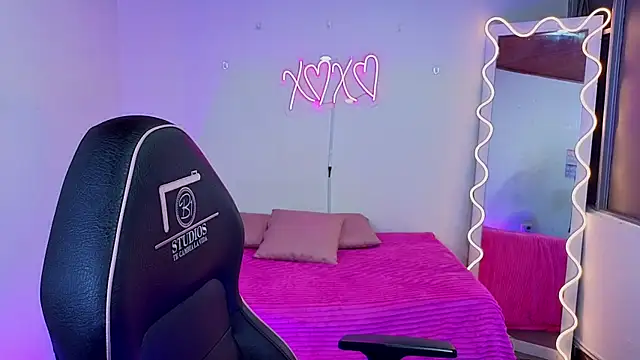 Malory tay1 online show from 11-21-25, 07:01