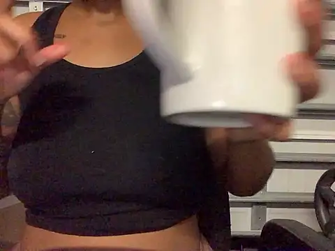 Snapshot of urgeminibrat chatting on 12-04-25, 03:49 urgeminibrat online show from 12-04-25, 03:49