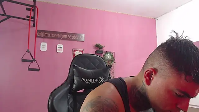 Max Stron111 online show from 03-21-25, 04:40