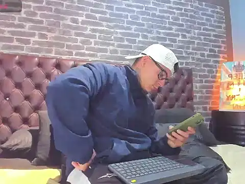 Max Stron111 online show from 01-09-26, 01:47