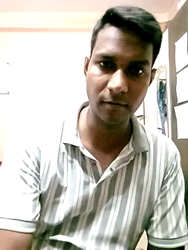 Snapshot of vikesh05 chatting on 09-12-25, 06:08 vikesh05 online show from 09-12-25, 06:08