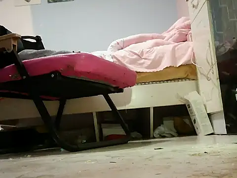 Snapshot of baby25cm chatting on 02-28-26, 02:23 baby25cm online show from 02-28-26, 02:23