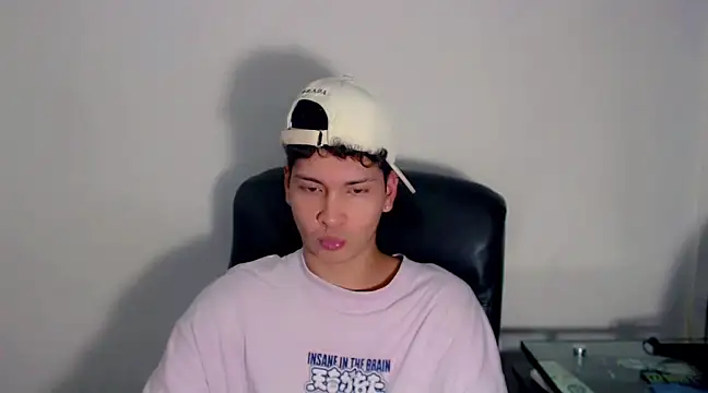 Jhojan twink online show from 03-22-25, 04:04