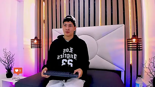 Jhojan twink online show from 11-08-25, 12:38