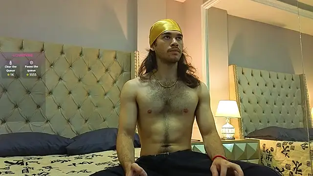 Snapshot of FreyrVik chatting on 09-10-25, 02:28 FreyrVik online show from 09-10-25, 02:28