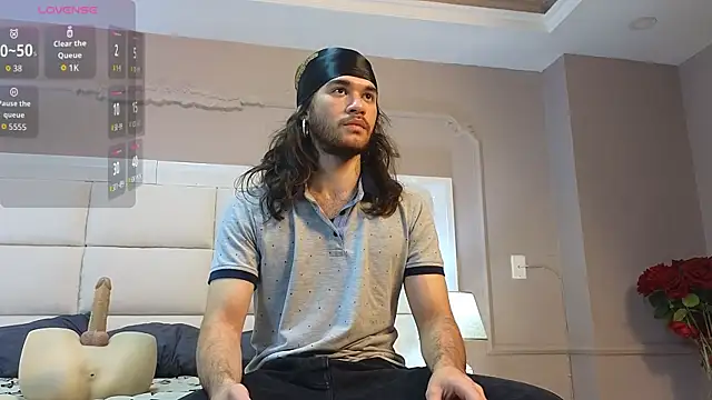 Snapshot of FreyrVik chatting on 10-22-25, 11:54 FreyrVik online show from 10-22-25, 11:54