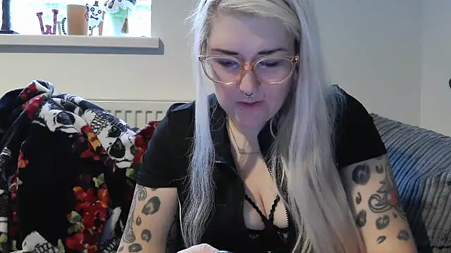 Sizzling Indie36 online show from 10-21-25, 08:26