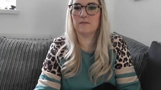 Sizzling Indie36 online show from 11-25-25, 12:27