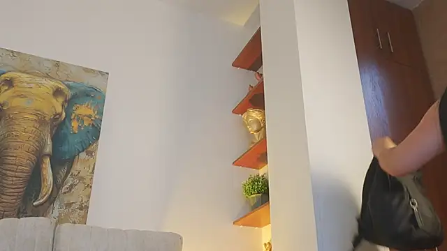 Snapshot of AliceCorner chatting on 02-24-26, 12:14 AliceCorner online show from 02-24-26, 12:14