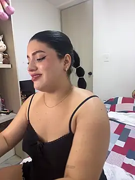 pareja curiosa19 online show from 04-18-26, 07:51