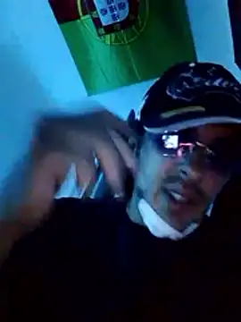 Snapshot of Jackclanders chatting on 05-20-26, 12:17 Jackclanders online show from 05-20-26, 12:17