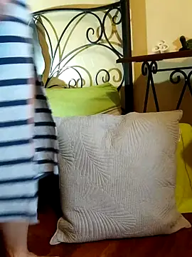 emiliemilf online show from 04-09-26, 02:55