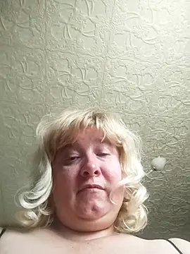 Snapshot of MerellinFicus chatting on 06-09-26, 04:18 MerellinFicus online show from 06-09-26, 04:18