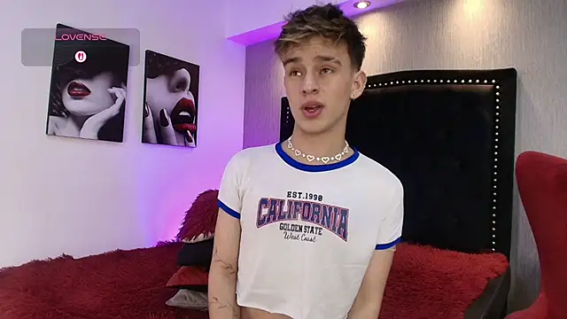 LiamWildx20 online show from 11-21-25, 05:06