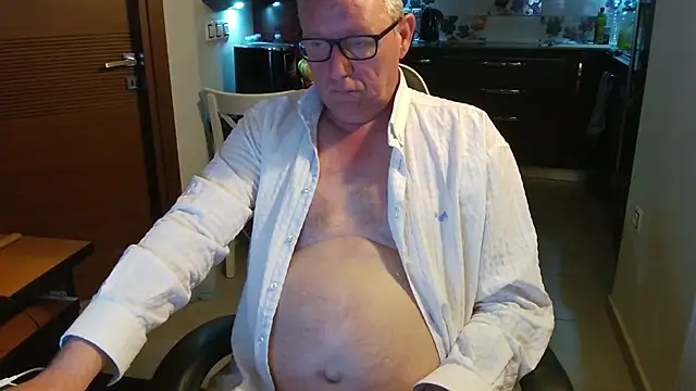 JamesBauer online show from 03-07-26, 04:42