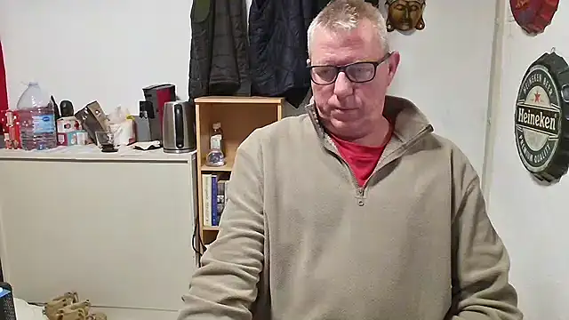 JamesBauer online show from 04-11-26, 03:44