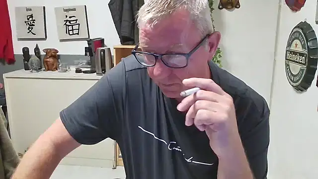 JamesBauer online show from 04-19-26, 03:50