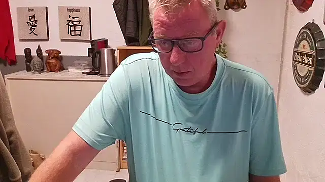 JamesBauer online show from 04-20-26, 04:15