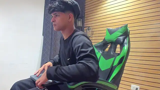 317894 online show from 04-09-26, 05:29