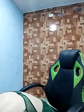 Snapshot of Mabbaldama chatting on 10-27-25, 11:36 Mabbaldama online show from 10-27-25, 11:36