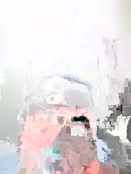Bear2323 online show from 08-04-26, 06:16