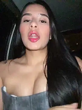 andrea gomes  online show from 06-21-26, 07:22