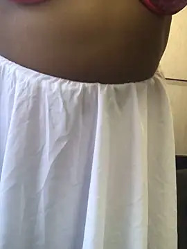 Snapshot of Elonelo chatting on 02-12-26, 04:18 Elonelo online show from 02-12-26, 04:18