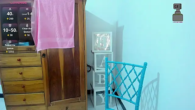 Alicebigboobsxxxx online show from 07-22-26, 10:23
