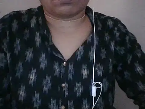 Snapshot of snehashreyatamil chatting on 12-01-25, 08:41 snehashreyatamil online show from 12-01-25, 08:41