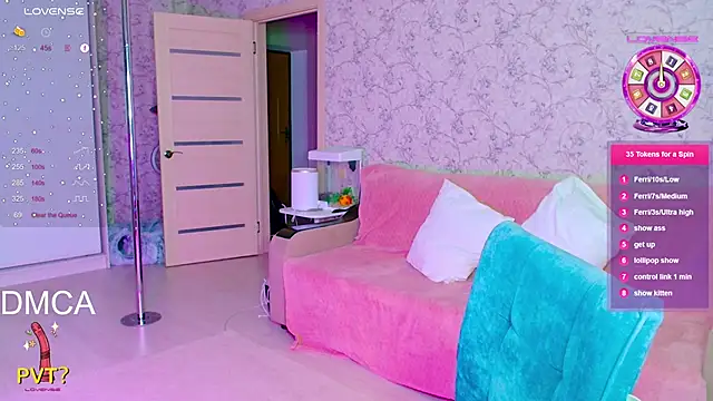 Snapshot of vinkiepinkie chatting on 02-11-26, 04:12 vinkiepinkie online show from 02-11-26, 04:12