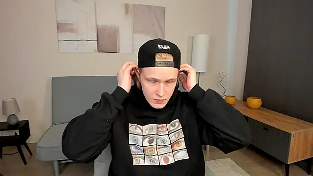 Snapshot of Cactus__James chatting on 03-21-25, 06:05 Cactus James online show from 03-21-25, 06:05