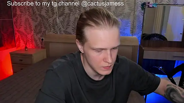 Snapshot of Cactus__James chatting on 10-27-25, 03:05 Cactus James online show from 10-27-25, 03:05