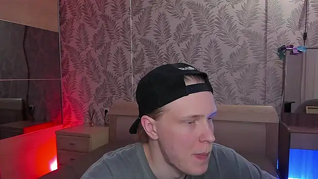 Snapshot of Cactus__James chatting on 11-20-25, 03:01 Cactus James online show from 11-20-25, 03:01