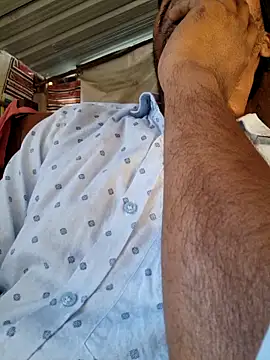 Snapshot of hot_integer chatting on 11-10-25, 10:47 hot integer online show from 11-10-25, 10:47