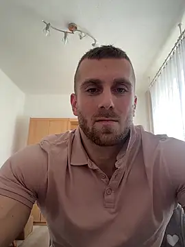 Snapshot of trainwithme chatting on 01-12-26, 08:52 trainwithme online show from 01-12-26, 08:52