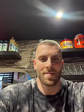 Snapshot of trainwithme chatting on 02-13-26, 03:08 trainwithme online show from 02-13-26, 03:08