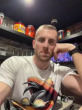 Snapshot of trainwithme chatting on 02-18-26, 12:23 trainwithme online show from 02-18-26, 12:23