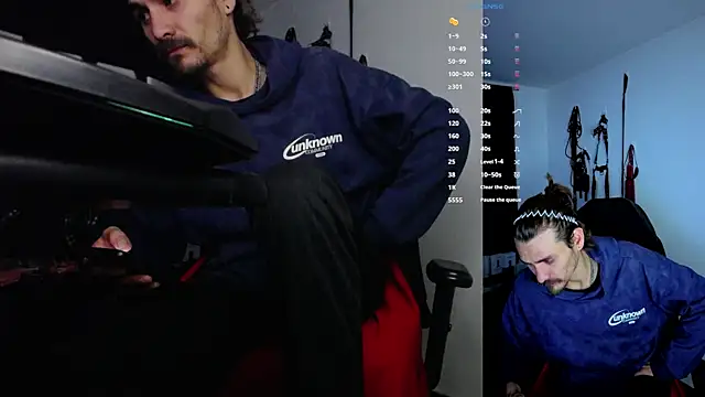 Snapshot of Aaron_malikk chatting on 01-18-26, 03:54 Aaron malikk online show from 01-18-26, 03:54