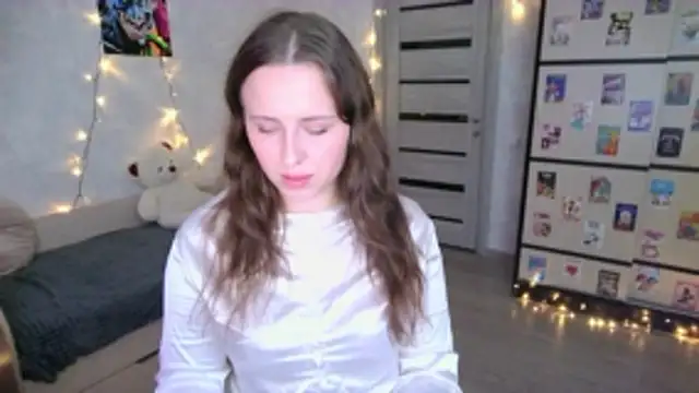 Snapshot of BarbiePieer chatting on 11-13-25, 04:17 BarbiePieer online show from 11-13-25, 04:17